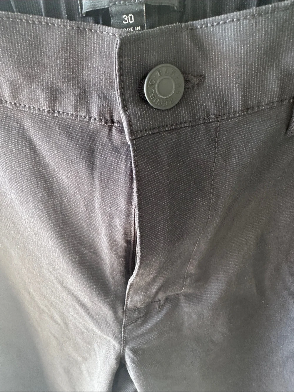 Banana Republic secure everyday pockets